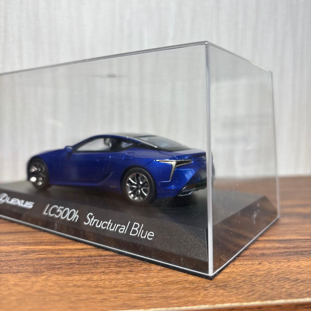 Lexus LC500h ミニカー Structural Blue