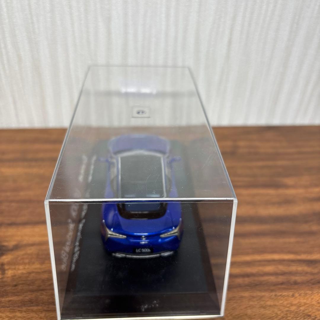 Lexus LC500h ミニカー Structural Blue