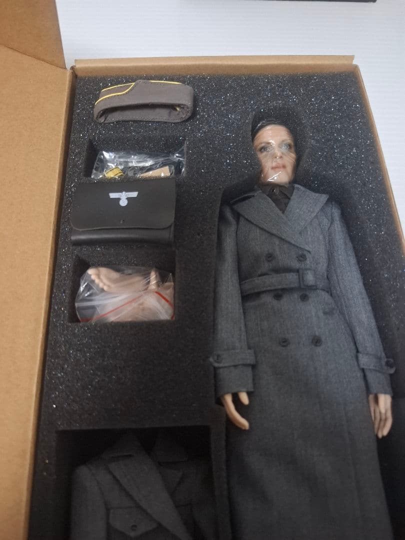 POPTOYS 1/6 WWWⅡ　ドイツ　女性公務員　フィギュア　ドール