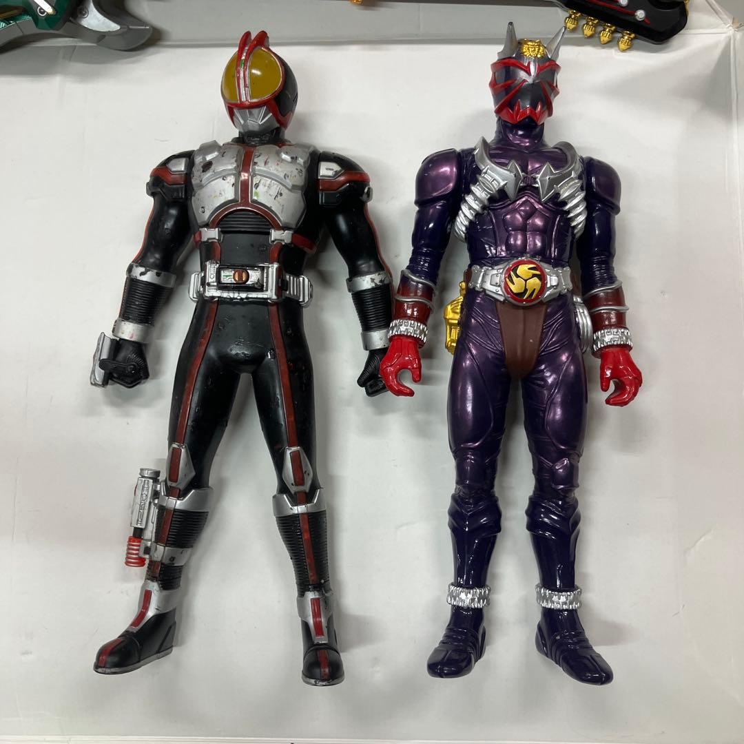 d*9様 仮面ライダー 戦隊 ウルトラマンソフビ 人形 120体以上 大量 響鬼