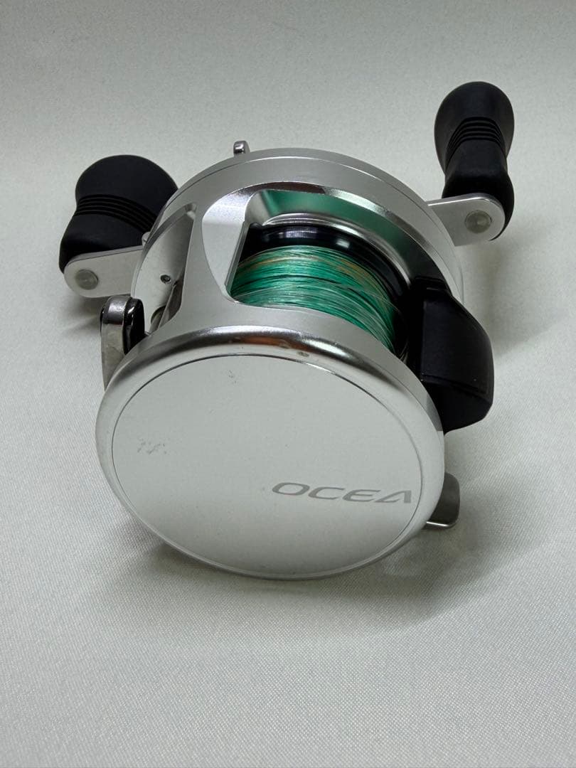 シマノ オシア カルカッタ 200HG 右ハンドル ベイトリール SHIMANO