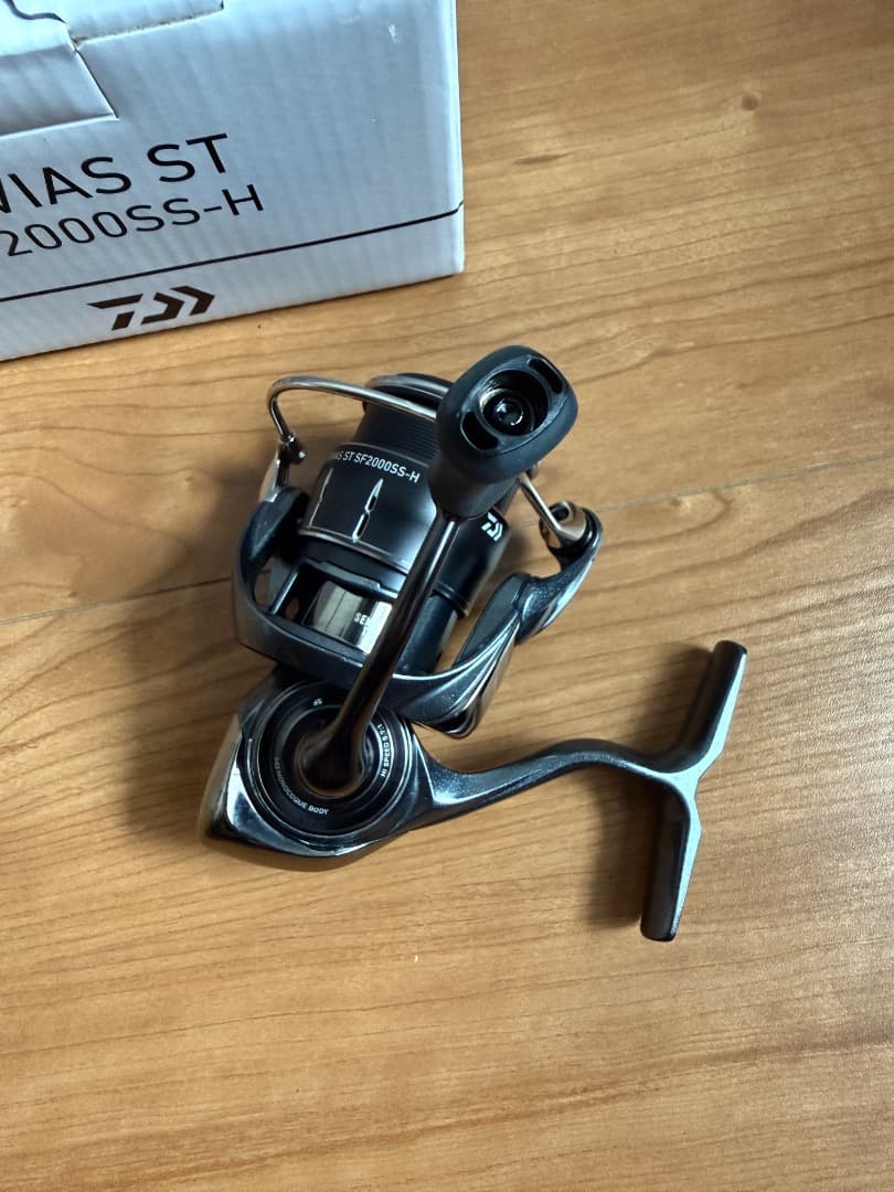 ダイワ DAIWA 24 LUVIAS ルビアス ST SF2000SS-H