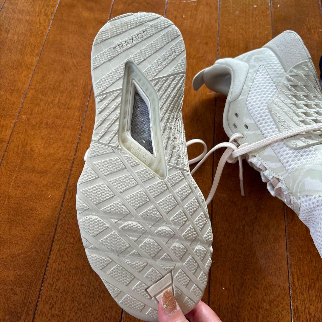 adidas トレーニングシューズ ホワイト　24cm