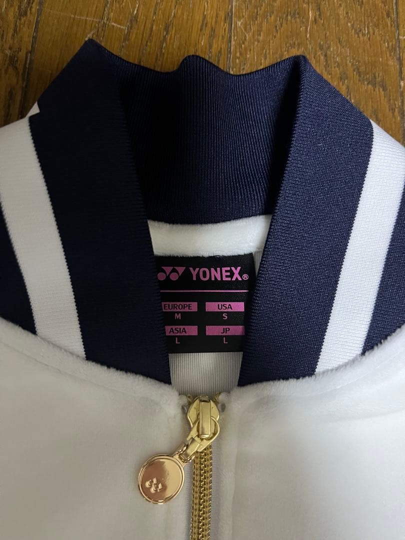 YONEX ウィメンズ　ベロアジャケット (58109) ホワイト Lサイズ