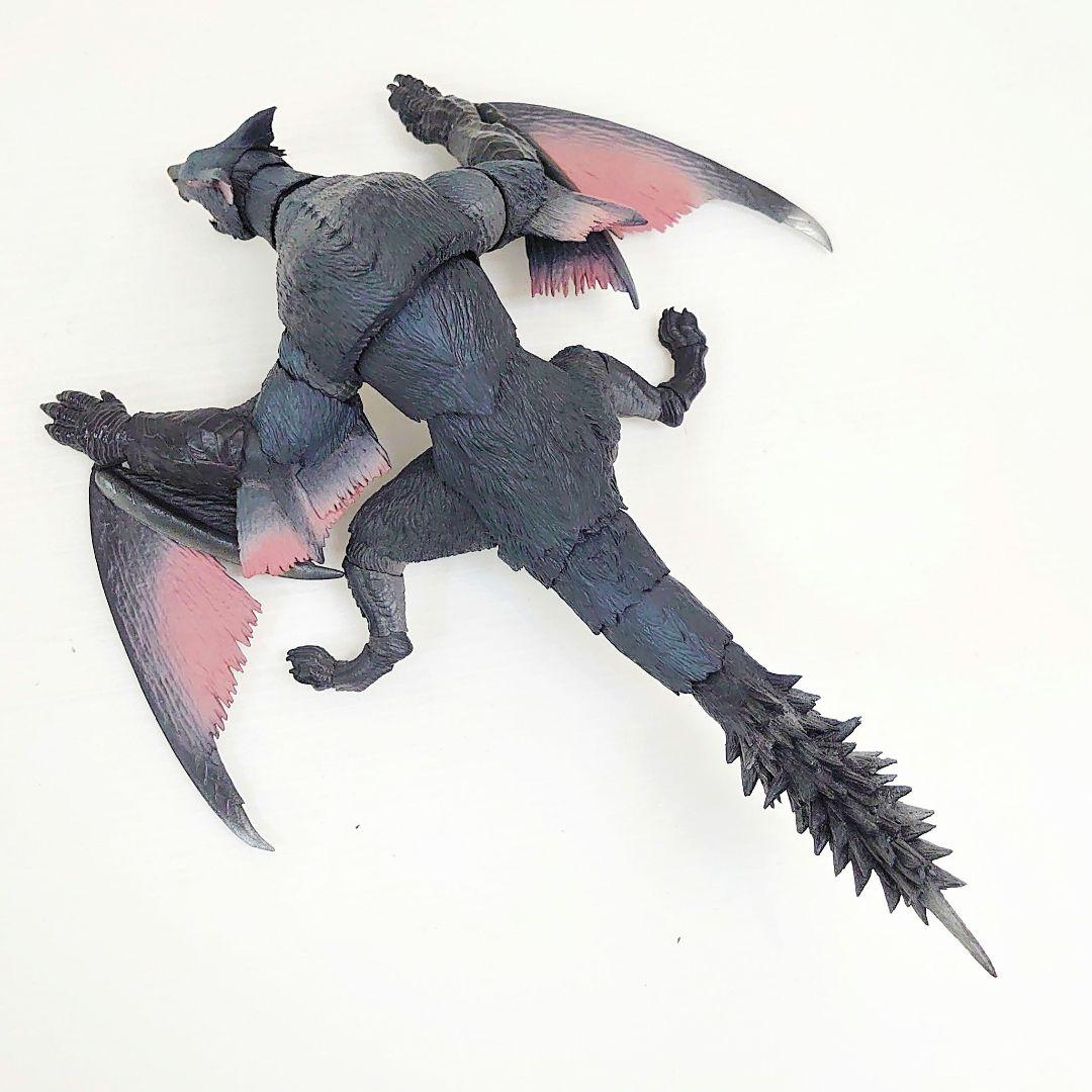 モンスターアーツ　ナルガクルガ　フィギュア　モンスターハンター