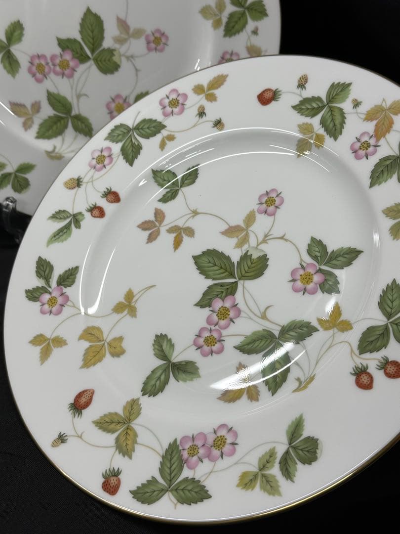 ② 【美品】 ワイルドストロベリー　プレート　27cm 3P