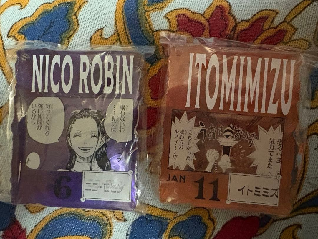 ニコ・ロビン イトミミズ　アクリルブロックチャーム ワンピース ベースショップ