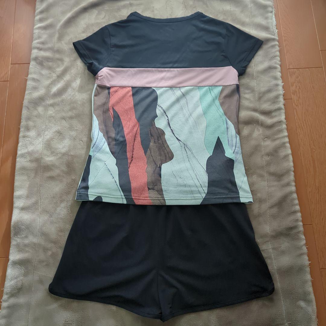 Admiral テニスウェアセットアップ（上S、下M）