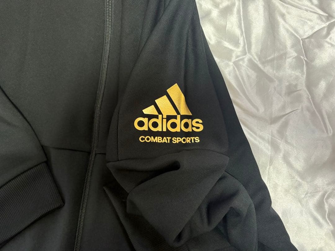 adidas COMBAT SPORTS ジャケットとパンツセット（ブラック）