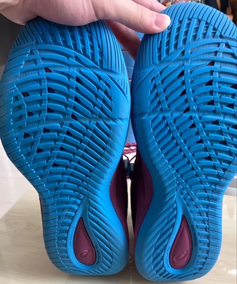 シューズ(男性用) Asics NOVA SURGE LOW 27.5