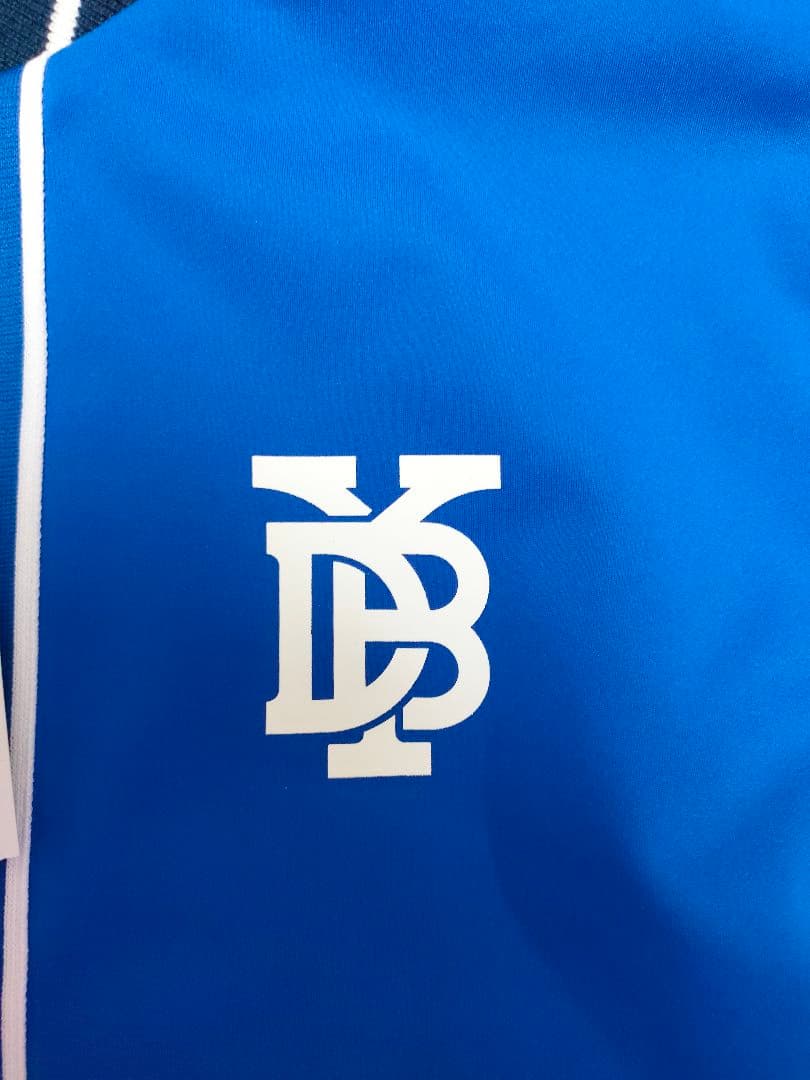 横浜DeNAベイスターズ　オーセンティックスタジアムジャンパー（XOサイズ）