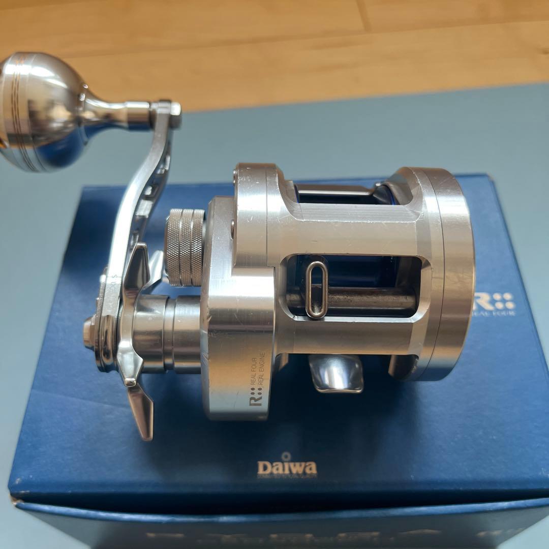 【匿名配送】DAIWA RYOGA C2020PE-H ベイトリール