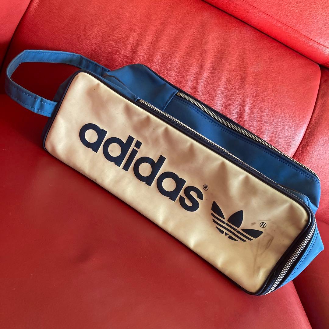 希少　adidas シューズケース 青/ホワイト