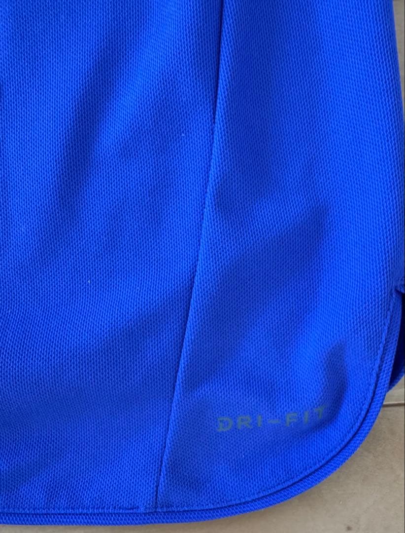 Nike テニスウェア　(Lサイズ)