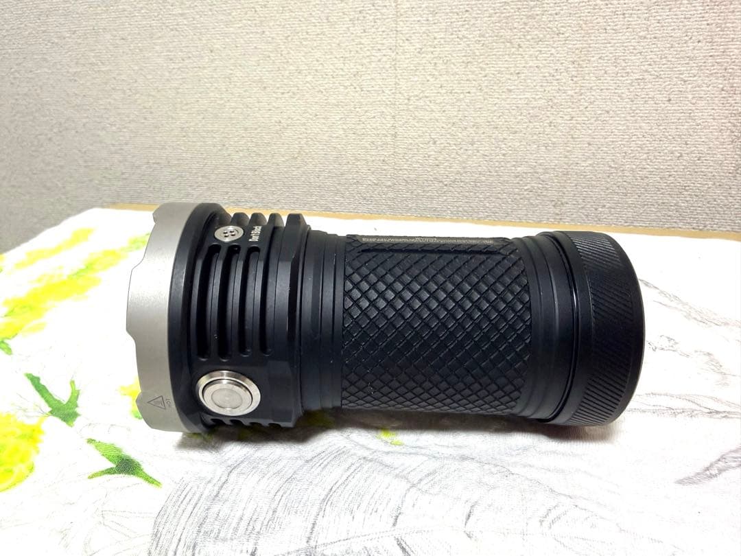 【美品】 ACEBEAM X80 LEDライト 25000ルーメン 6000K