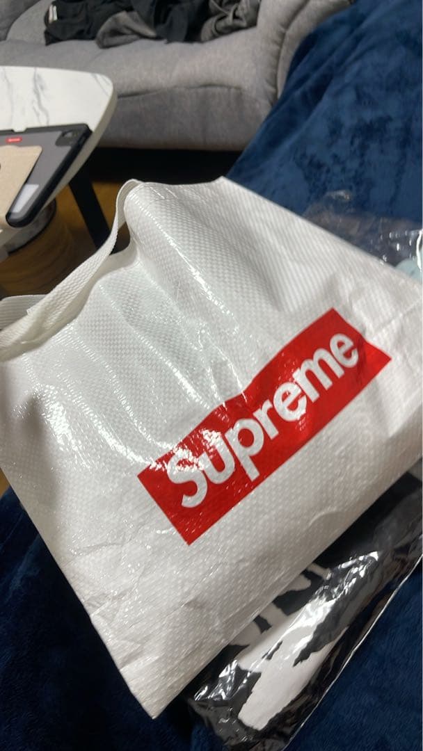Supreme ロゴステッカー ホワイト/レッド