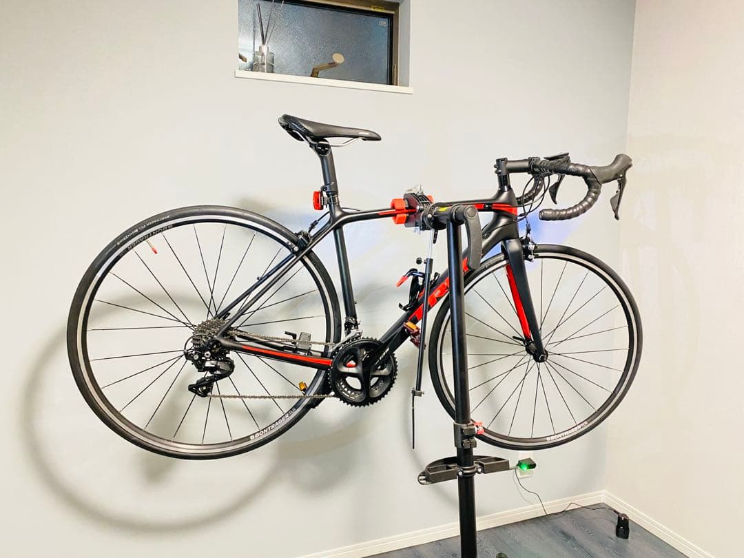 トレック　エモンダTREK Émonda SL 5 Disc 黒　赤　サイズ52