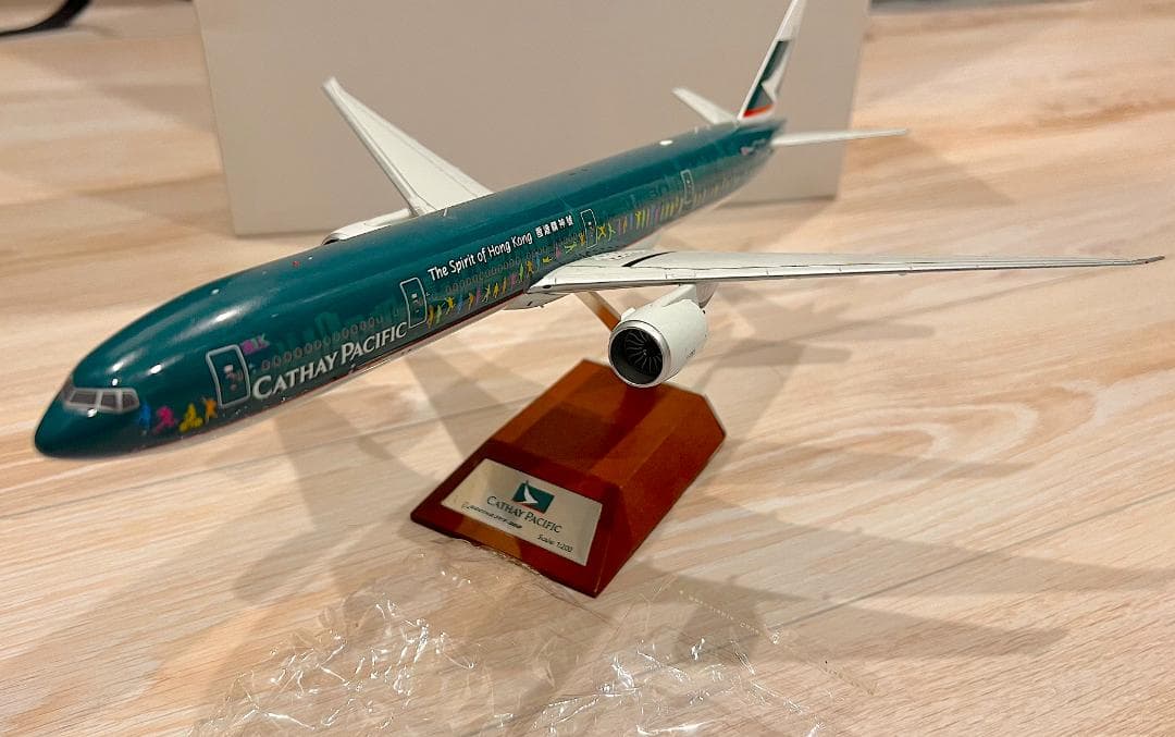 キャセイパシフィック航空ボーイング777-367型旅客機模型　香港精神号特別塗装