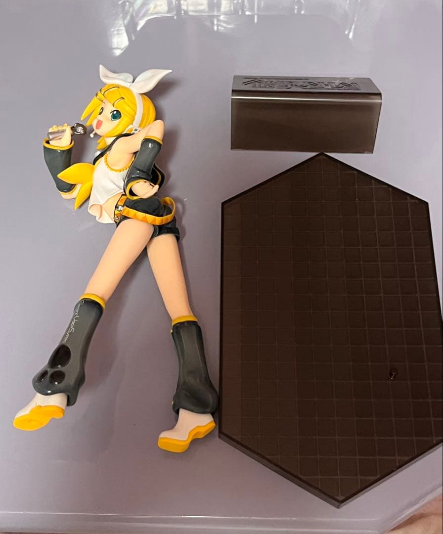 キャラクターボーカルシリーズ02　鏡音リン 1/8スケールフィギュア