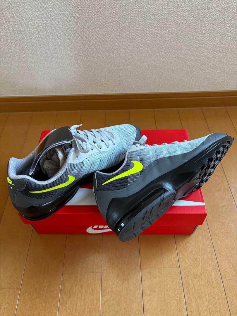 【新品未使用】NIKEナイキエアマックス　インビガー