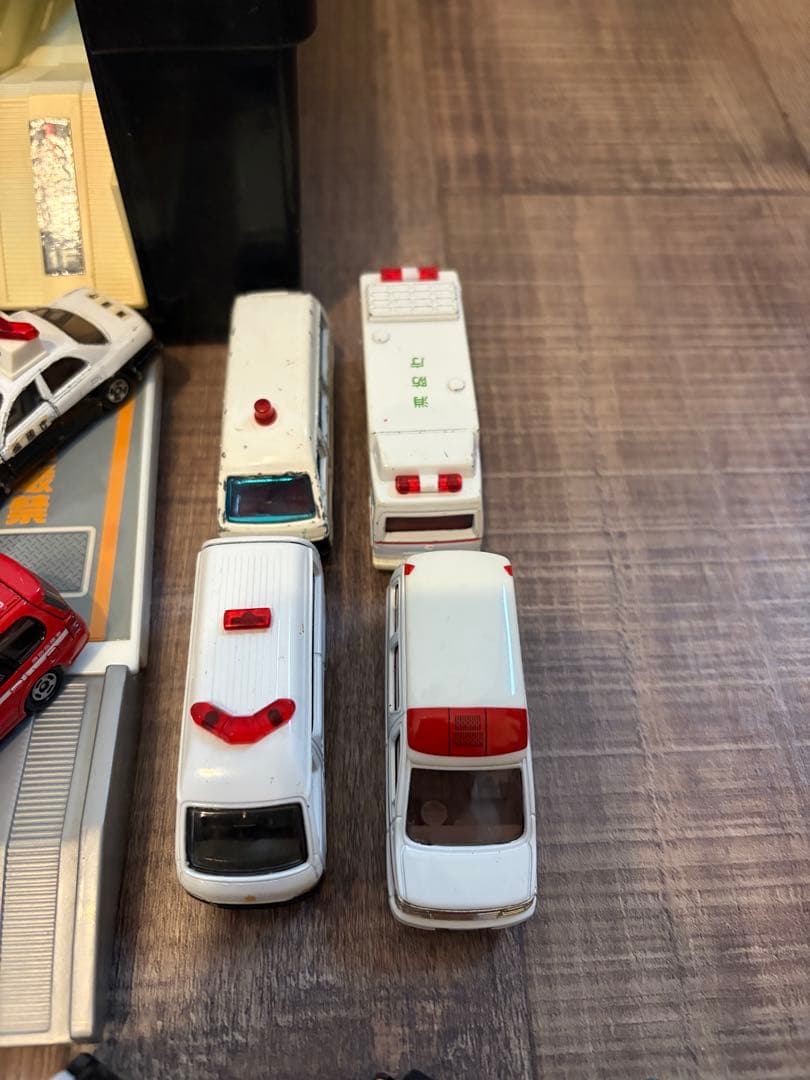 Vintage TOMICA 消防・警察・救急　セット【ポリスボックス付】