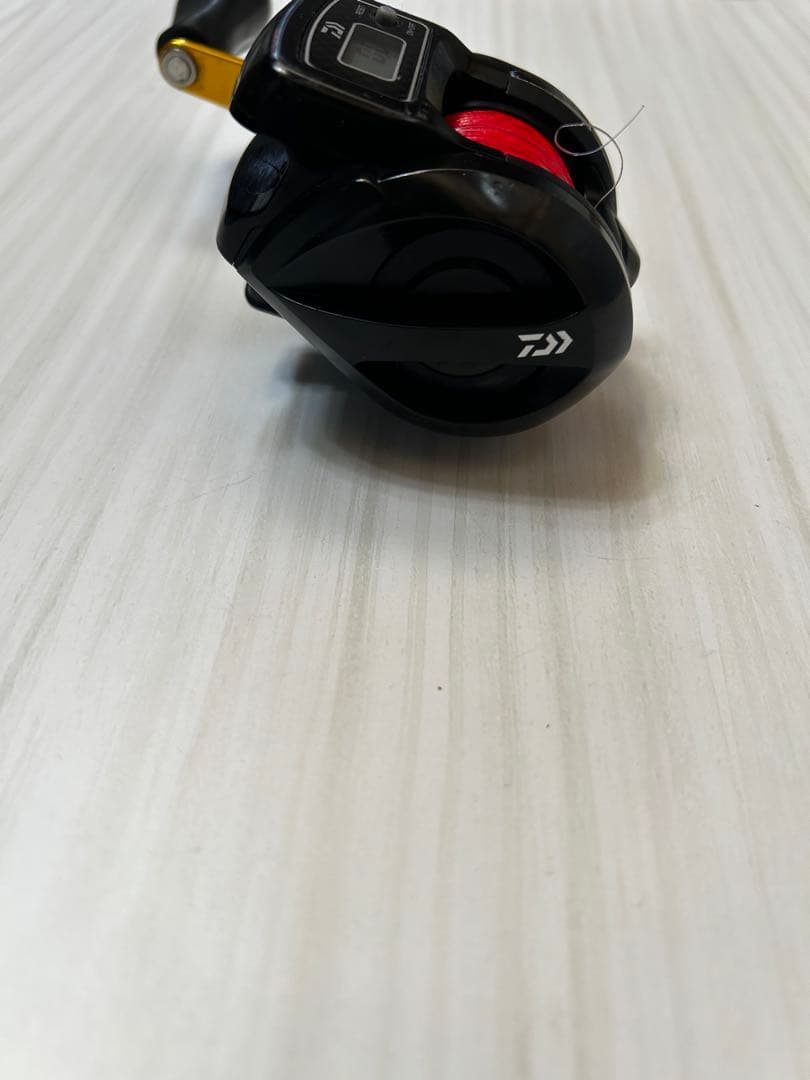 Daiwa LIGHT GAME ICV 150H デジタルカウンター付き 右