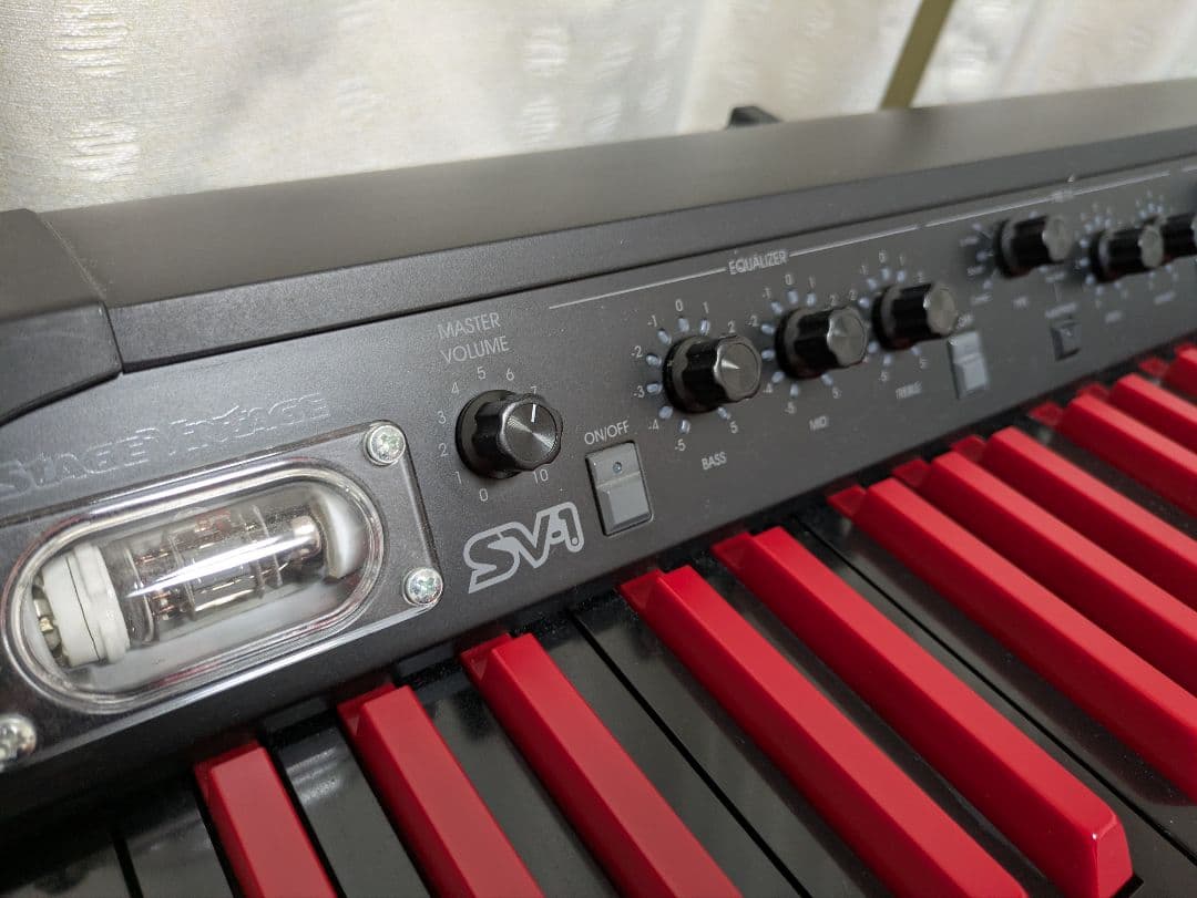 鍵盤楽器 KORG SV-1 Reverse red
