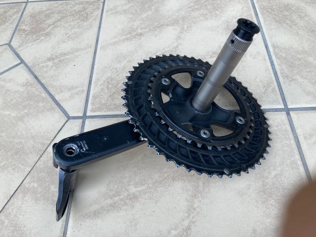 Shimano 105 クランクセット 52/36 ブラック