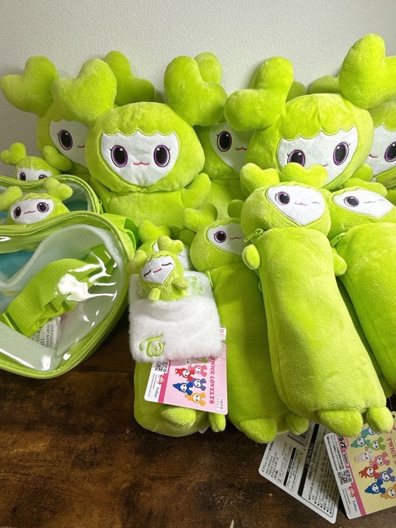 TWICE ジョンヨンカラー　ぬいぐるみ　ポーチ　バッグ　まとめ売り