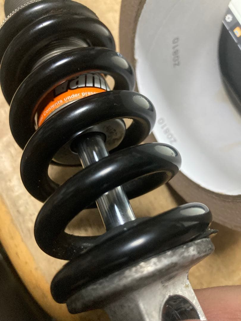 Fox vanilla 165mm コイルサスペンション