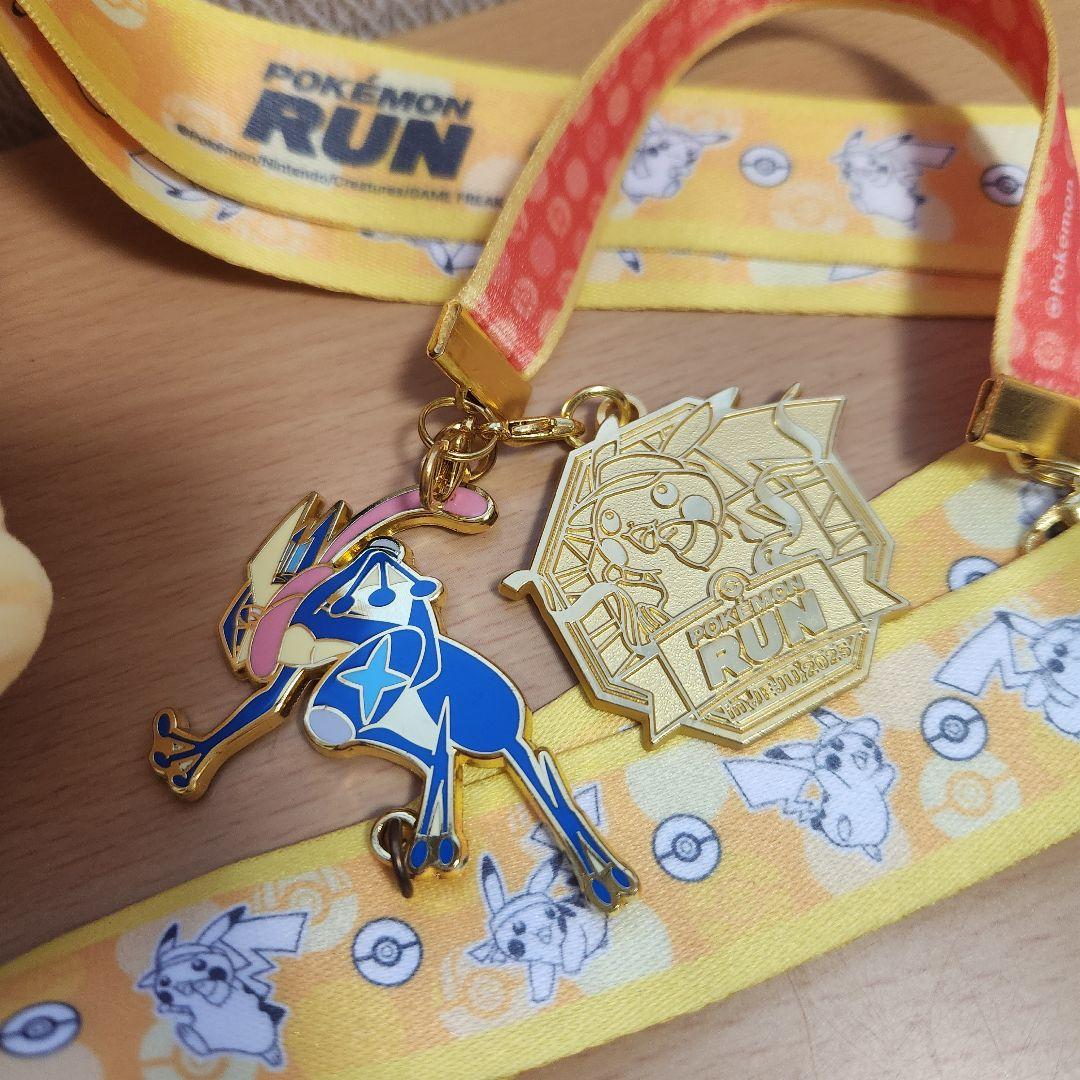 ピカチュウ ぬいぐるみ ポケモンRUNメダル　韓国　チェジュ　完 走メダル　金