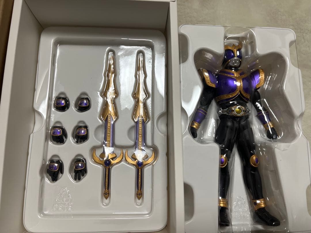 【即日発送】真骨彫製法　仮面ライダークウガ　ライジングタイタン