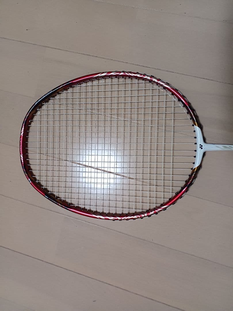 バドミントンラケット　YONEX　VOLTRIC80　限定カラー