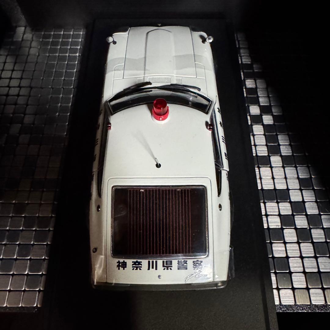 絶版未展示品 京商 1/18 フェアレディ 240ZG 神奈川県警察高速パトカー