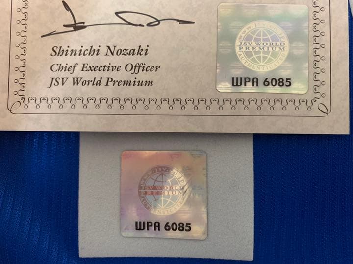 バッジョ 直筆サイン　ユニホーム　鑑定書　写真付き。