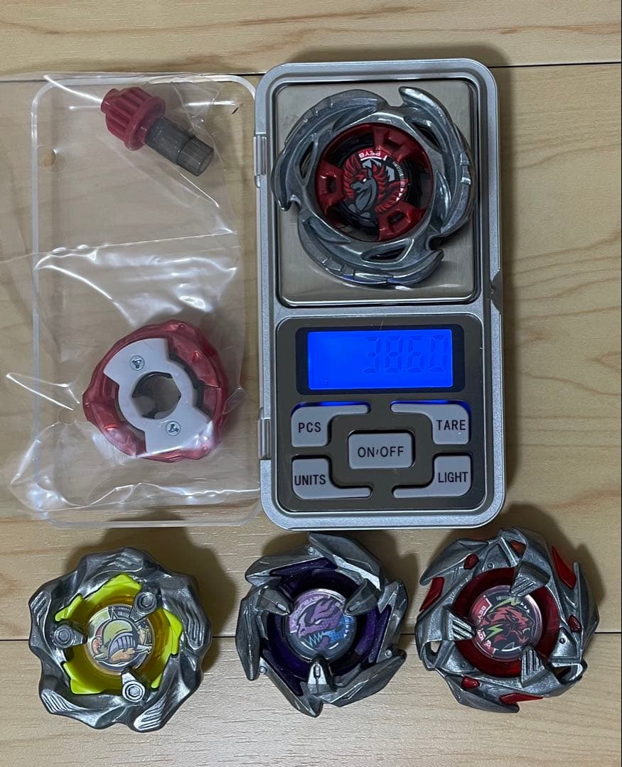 【ベイブレードX】エアロペガサス 3-70A レッド 新品・未使用 / おまけ付