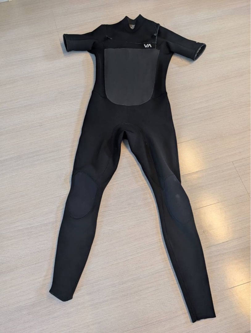 DEVI！！RVCA 2/2 BALANCECHESTZIP SS
