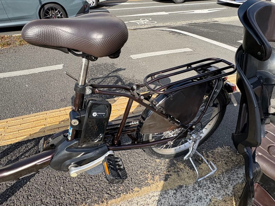 中古20㌅Panasonic電動アシスト自転車　8Ah 大阪　032