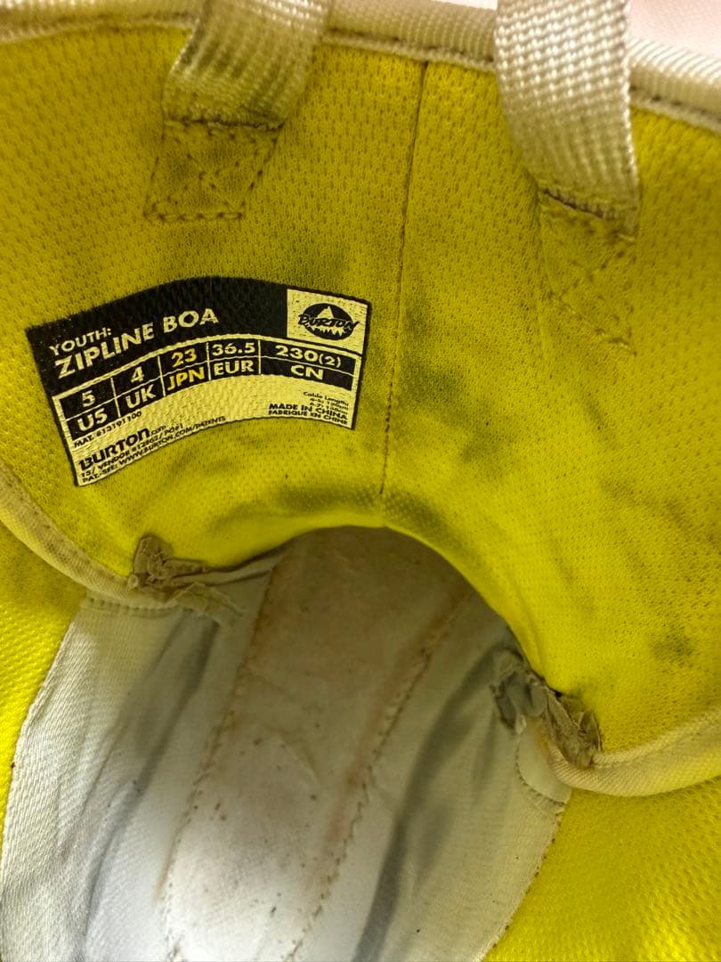 ジェネリクス　Burton キッズ用 スノボード 3点セット　128cm
