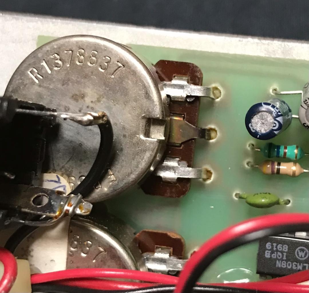 ProCo RAT2 1988年 USA製、銀ネジ、リベット、LM308N