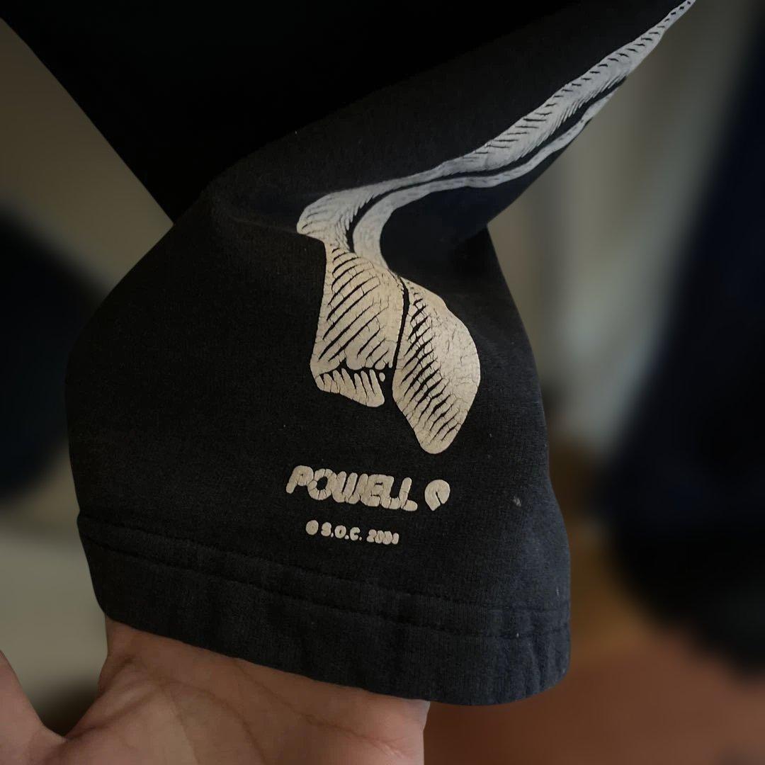 2004年製　POWELL PERALTA ボーンスウェット