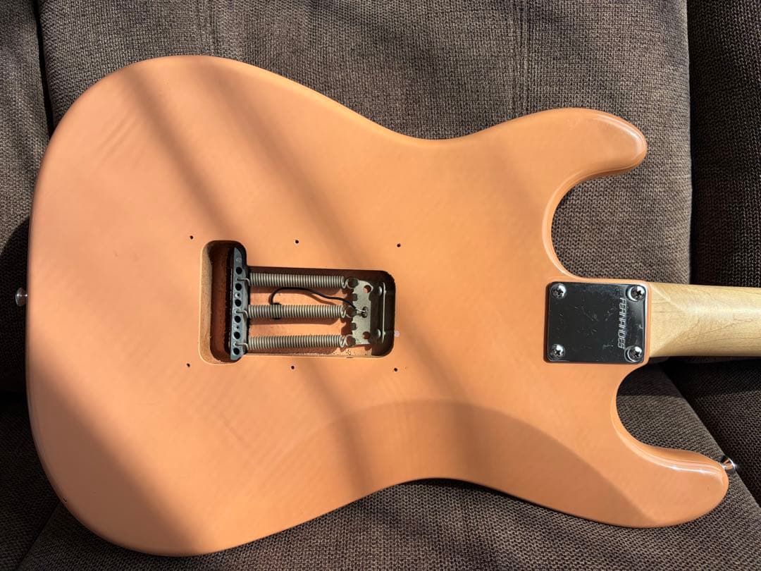 stratocaster コンポーネント