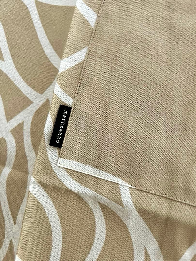 とんとことんさま　マリメッコ　marimekko エプロン