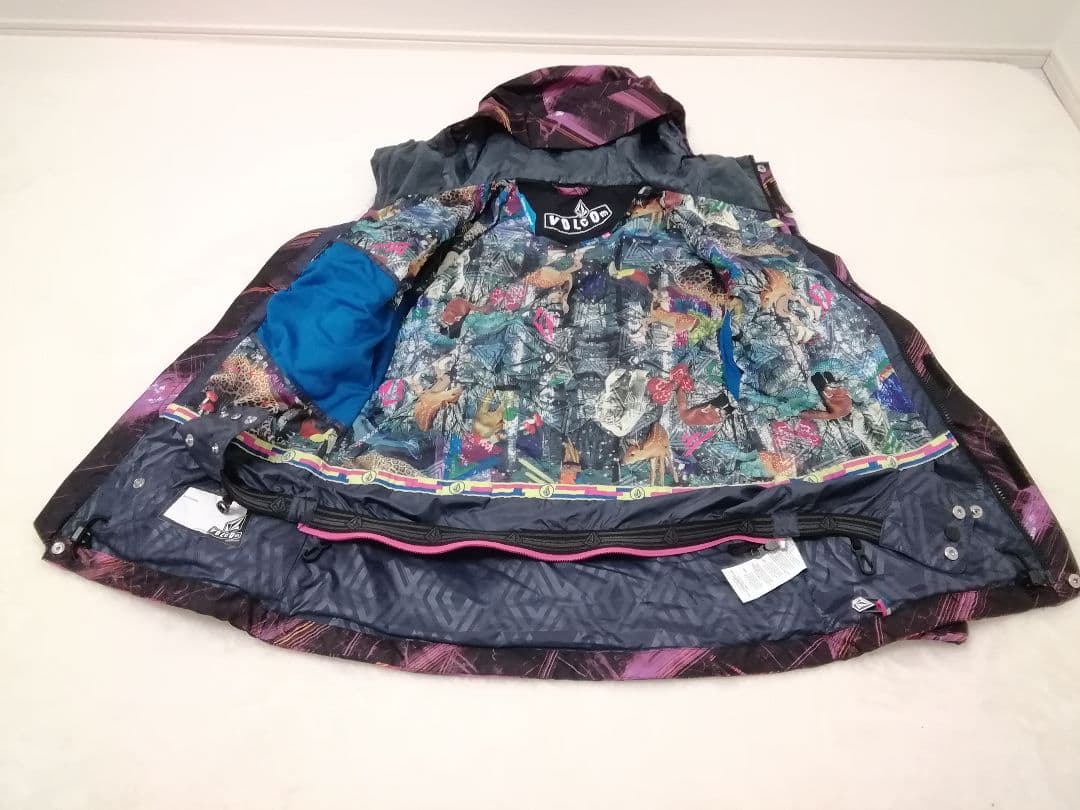 ◇VOLCOM　ZIP-TECH搭載の上下セット◇