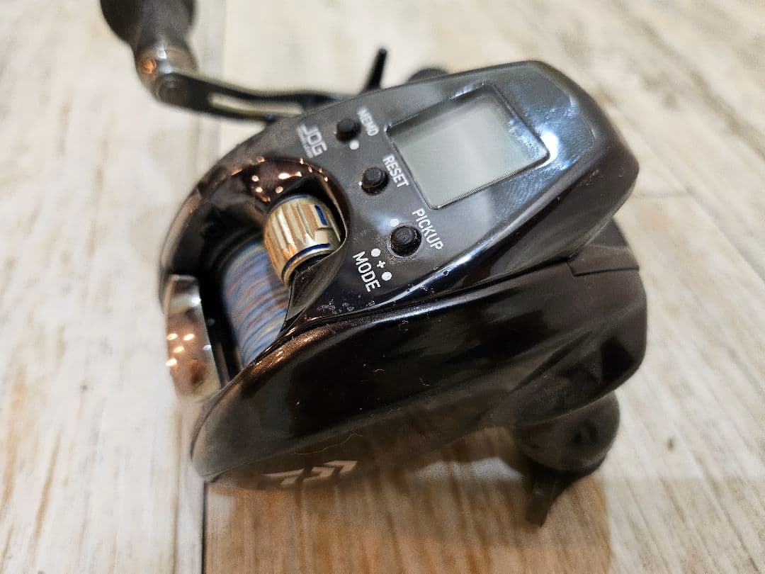 DAIWA 22シーボーグ200JLダブルハンドル