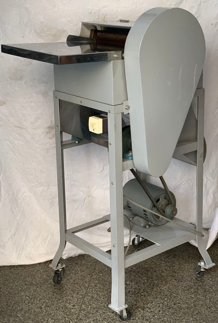 業務用 電動製麺機　麵切機