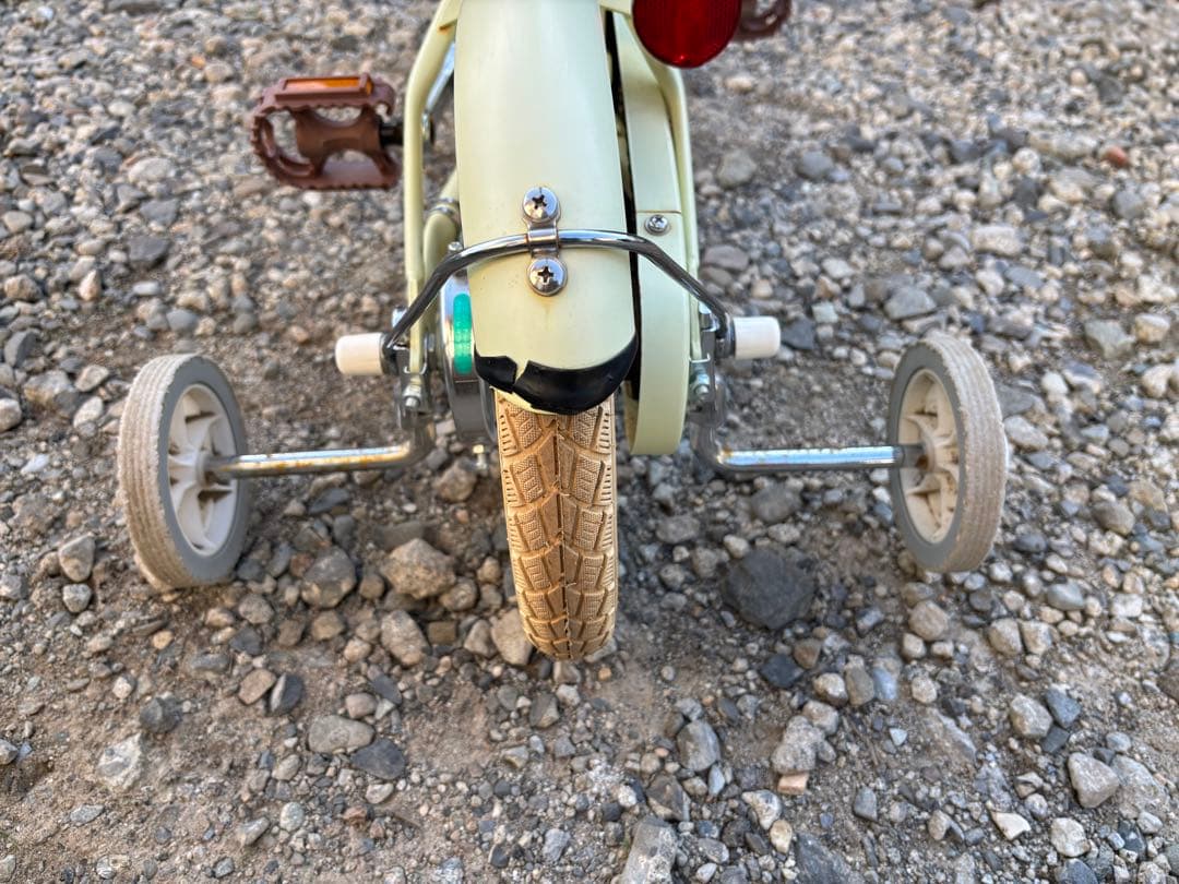 再出品monpokeモンポケ自転車　12インチ 色クリーム
