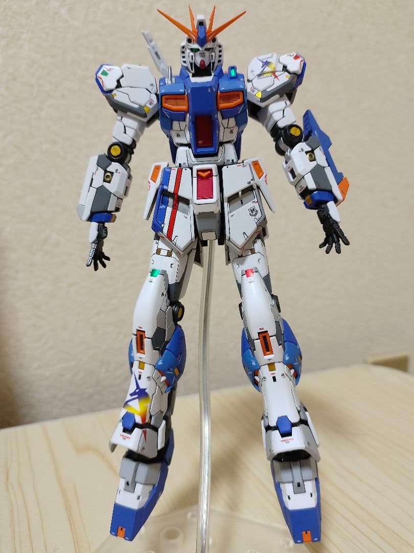 RG 1/144 RX-93ff νガンダム 塗装済 完成品
