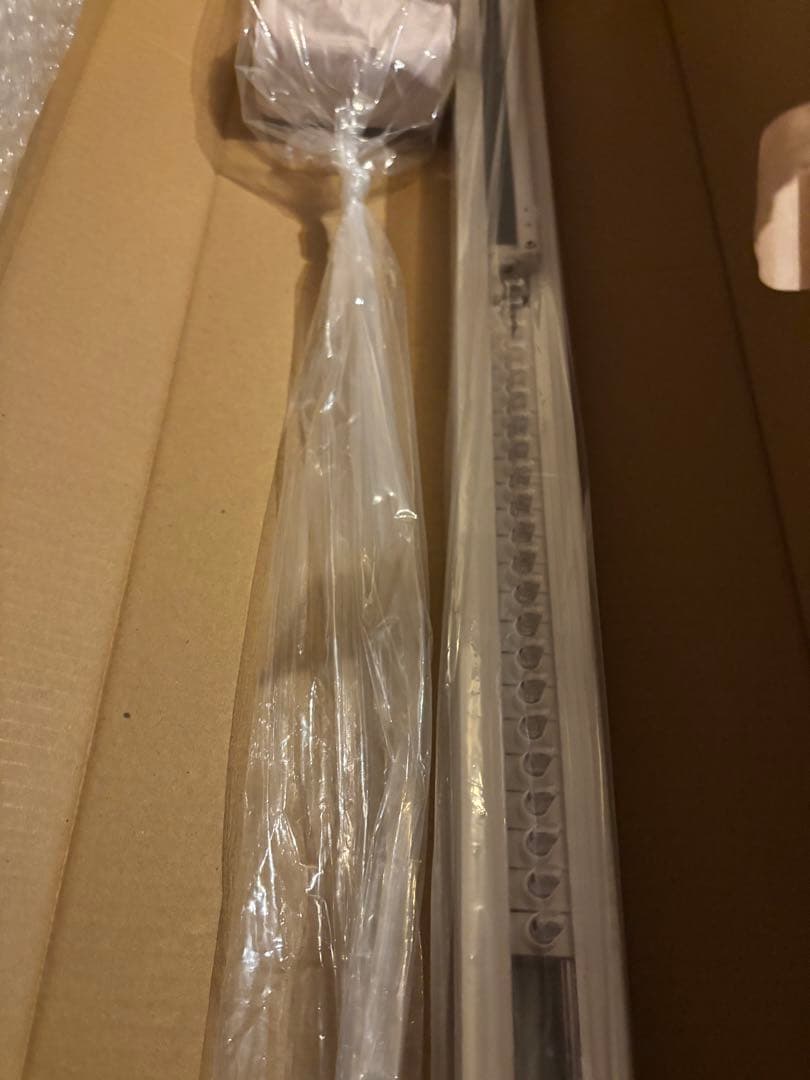 遮光パール ホワイト 縦型バーチカルブラインド