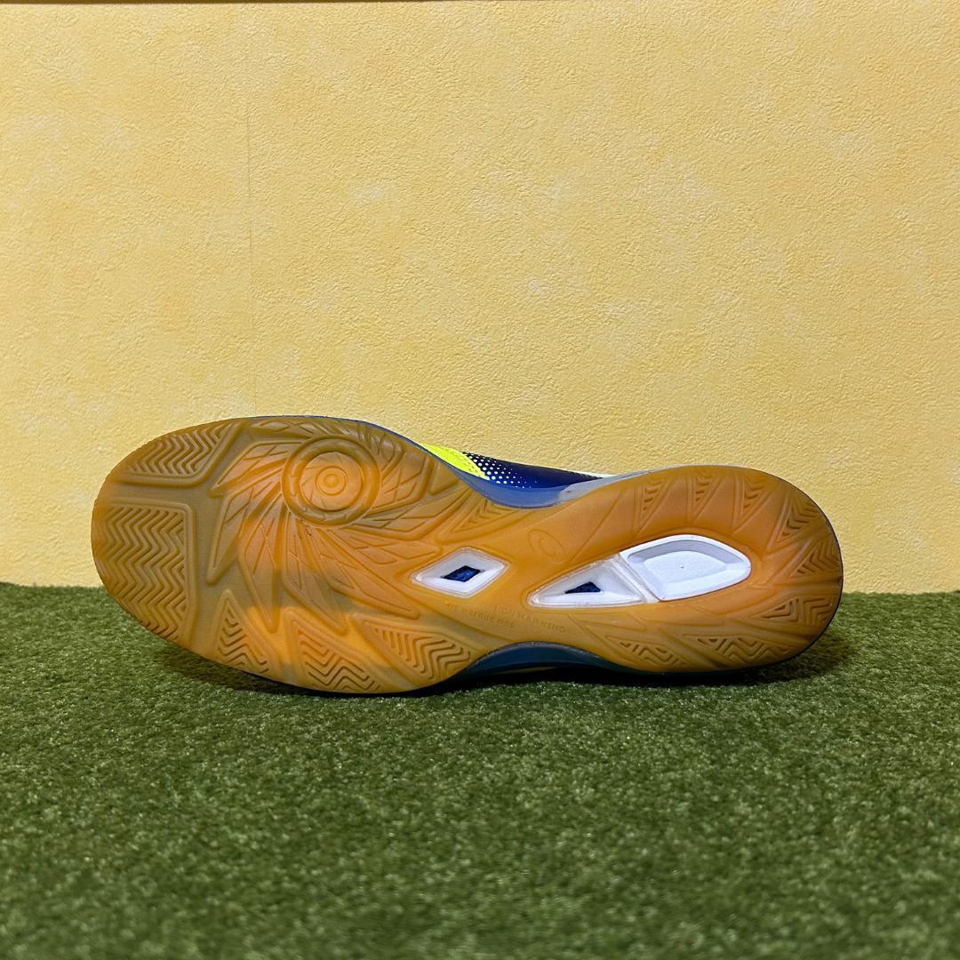新品 フットサルシューズ アシックス デスタッキ 6J 激レア 26.0cm